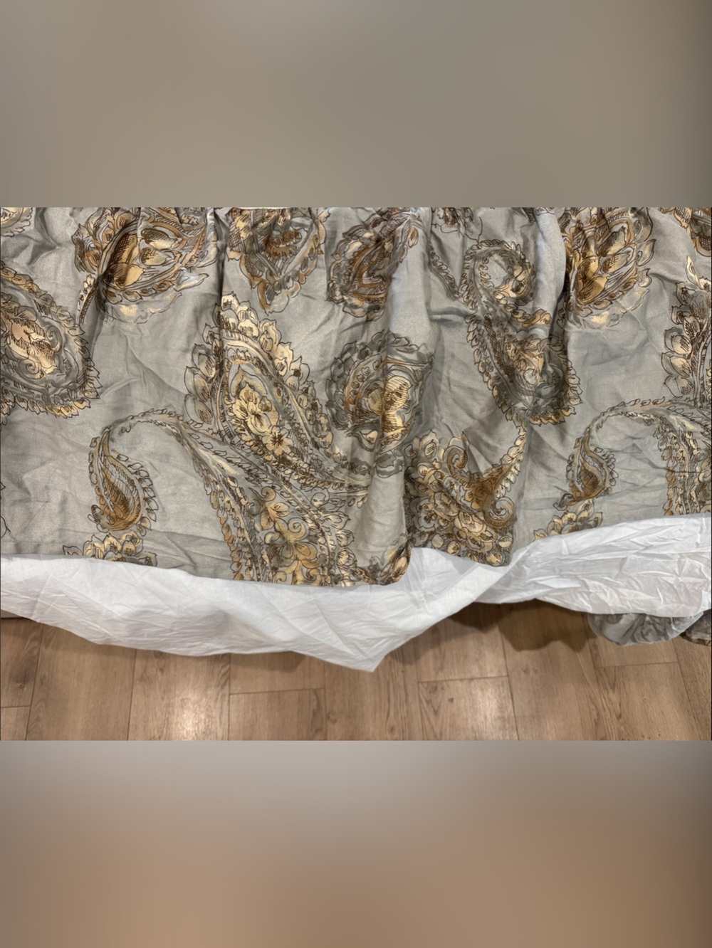 Chaps by Ralph Lauren Queen Bed Skirt “Marrakesh Rug” pattern